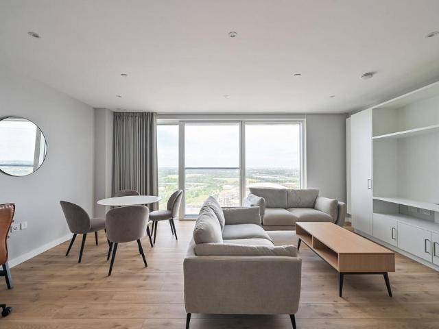 East Village, Stratford, London, E20 2 bed flat to rent £3,260 pcm £752 pw