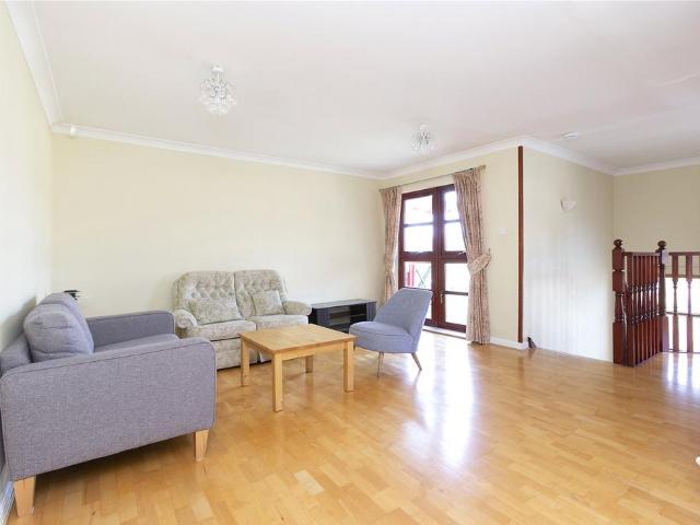 East Werberside, City of Edinburgh, EH4 1SU, United Kingdom | 2 bed apartment for rent #139268241 | Rentberry
