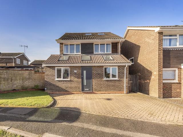 Eastcote Drive, Harpenden AL5, 4 bed detached house to rent, £3,500 pcm | PrimeLocation