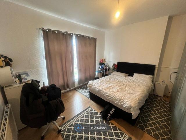 Eastcote Road, Harrow HA2, 2 bed maisonette to rent, £2,000 pcm | PrimeLocation
