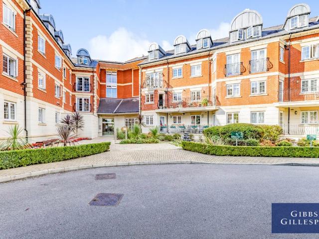 Eastcote Road, Pinner HA5, 2 bed flat to rent, £2,200 pcm | PrimeLocation