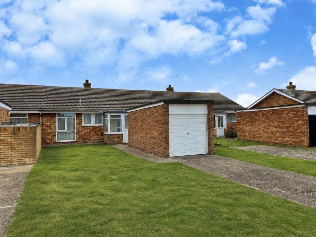 Eastchurch Road, Cliftonville, Margate 2 bed bungalow to rent £1,425 pcm £329 pw