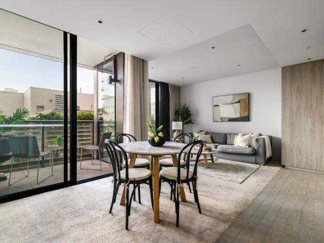 Eastbourne Prestige Opposite Fitzroy Gardens