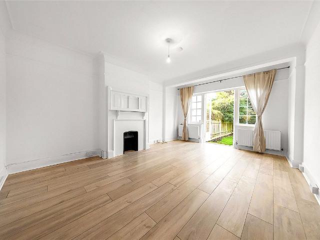 Eastbourne Road, Chiswick W4, 1 bed flat to rent, £1,950 pcm | PrimeLocation