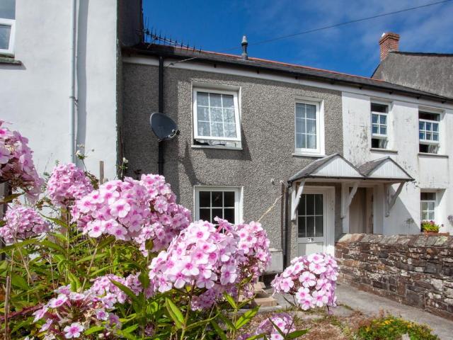 Eastbourne Road, St. Austell, PL25 2 bed terraced house to rent £1,000 pcm £231 pw