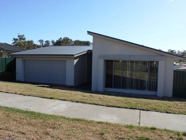 Eastbrook Links Estate Modern Four Bedroom Home