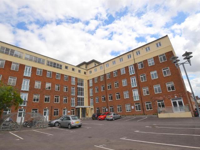 Eastgate House, Thorpe Road, Norwich 2 bed apartment to rent £1,195 pcm £276 pw