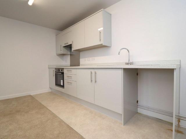 Eastgate Street, Gloucester GL1, 2 bed flat to rent, £1,000 pcm | PrimeLocation