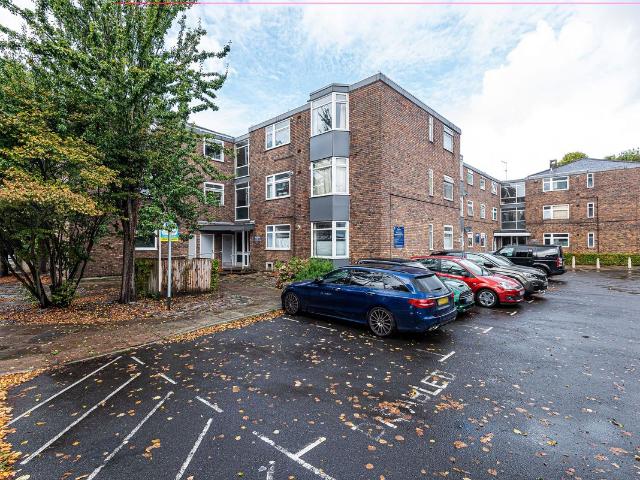 Eastgate Street, Greyfriars Eastgate Street SO23, 2 bed flat to rent, £1,300 pcm | PrimeLocation