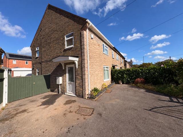 Eastglade Road, Nottingham NG5, 3 bed property to rent, £1,250 pcm | PrimeLocation