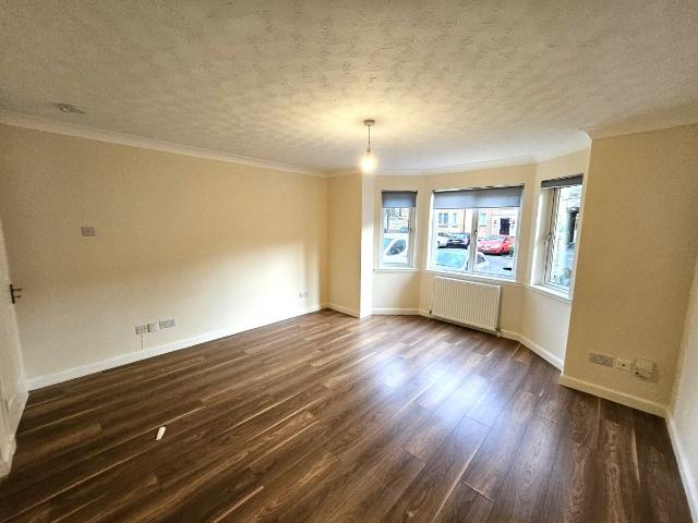 Easter Dalry Drive, Dalry, Edinburgh EH11, 2 bed flat to rent, £1,400 pcm | PrimeLocation
