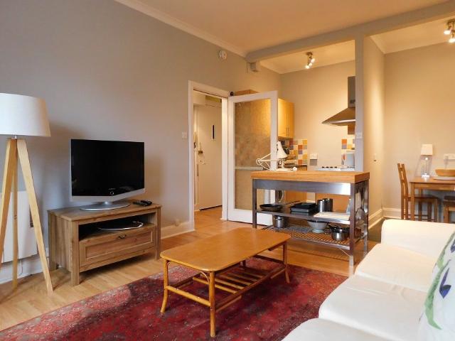 Easter Road, Edinburgh, EH6 8JU
