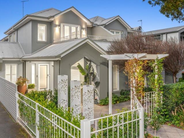 Eastern Beach Prestige