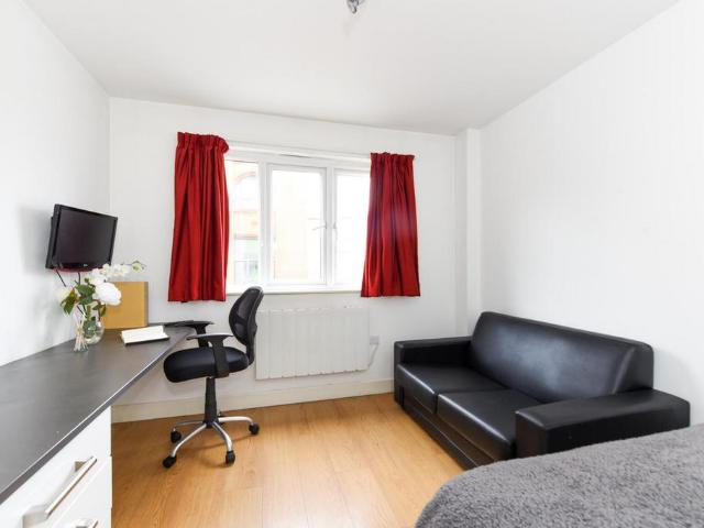 Eastern Blvd, Leicester LE2 Studio to rent £706 pcm £163 pw