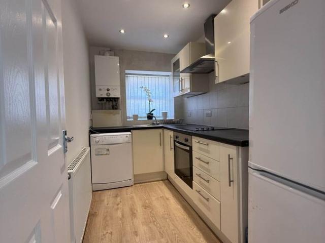 Eastern Drive, Liverpool L19, 1 bed flat to rent, £800 pcm | PrimeLocation