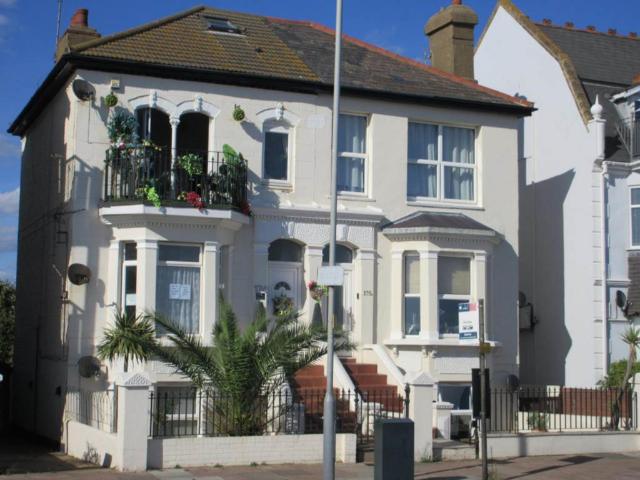 Eastern Esplanade, Southend On Sea 1 bed flat to rent £1,225 pcm £283 pw