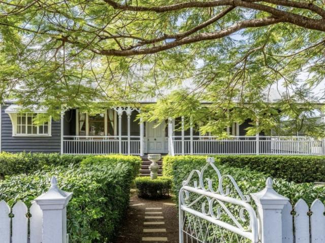 Eastern Heights, 54 Whitehill Rd