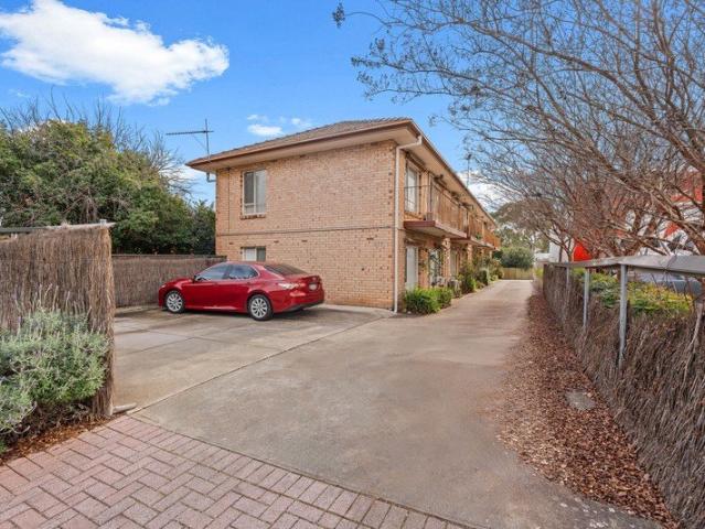 Eastern Suburbs Opportunity with Outstanding Convenience