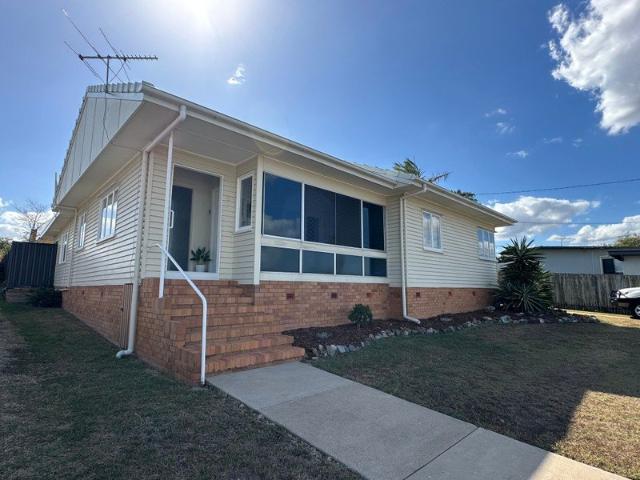 Easterns Heights family home with huge potential, space and views!