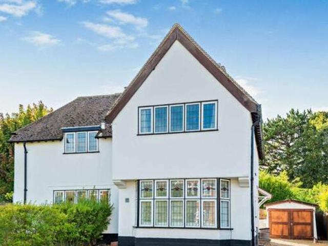 Eastfield Road, Royston, 3 Bedroom Detached