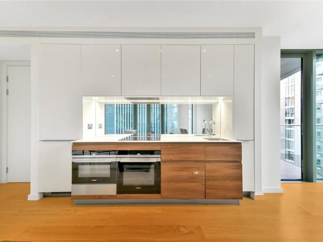 Eastfields Avenue, London, SW18 2 bed apartment to rent £2,995 pcm £691 pw