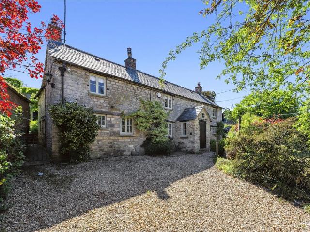 Eastington, Cheltenham. 3 bed detached house to rent £3,250 pcm £750 pw