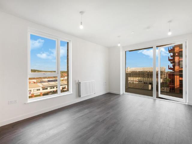 Eastman Road, Harrow HA1 1 bed flat to rent £1,695 pcm £391 pw