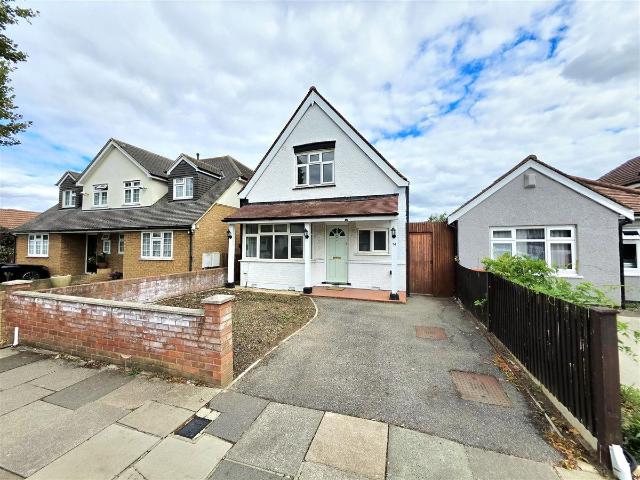 Eastmead Avenue, Greenford UB6, 3 bed detached bungalow to rent, £2,800 pcm | PrimeLocation