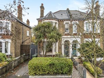 Eastmearn Road, London SE21, 4 bed detached house to rent, £3,750 pcm | PrimeLocation