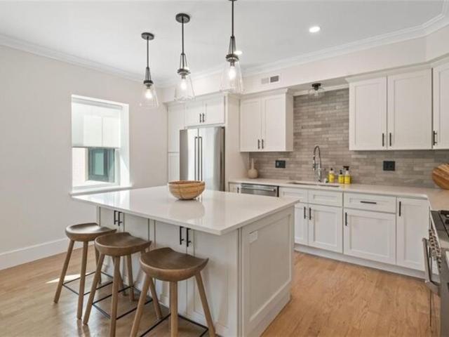 Eastnor Rd Unit D, Newport, Condo For Sale