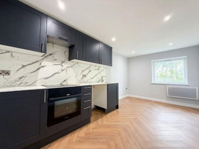 Eastside Place, Railway Road, BN9 – HW Estate Agents