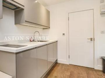 Eastside Road, London, NW11 0BA, United Kingdom | Studio apartment for rent #140800321 | Rentberry