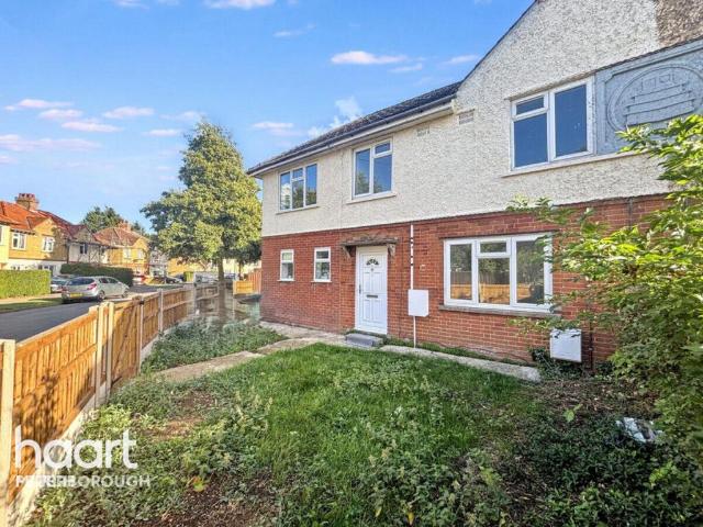 Eastwood Avenue, MARCH 4 bed semi detached house to rent £1,250 pcm £288 pw