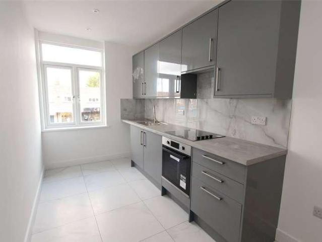 Eastwood Road North, Leigh on sea, Essex, SS9