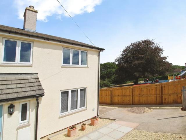 Eastwood Road, Bristol BS4 3 bed semi detached house to rent £1,800 pcm £415 pw