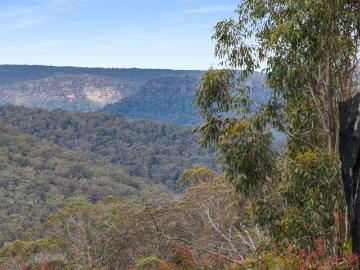 'Eastview': A Blank Canvas with a Breathtaking View