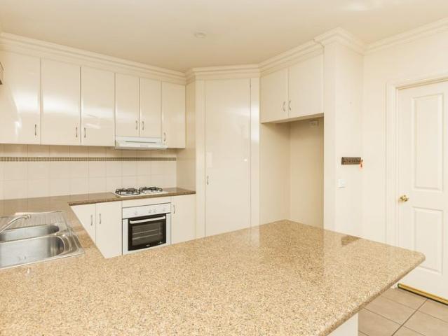 Easy Modern Living in a Quiet Court Location