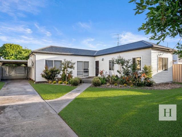 Easy Noraville Living with Outdoor Appeal