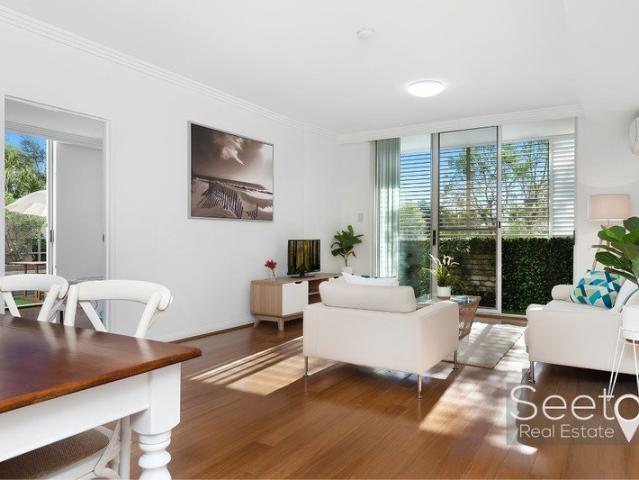 Easy Access for All Ages with Large Courtyard