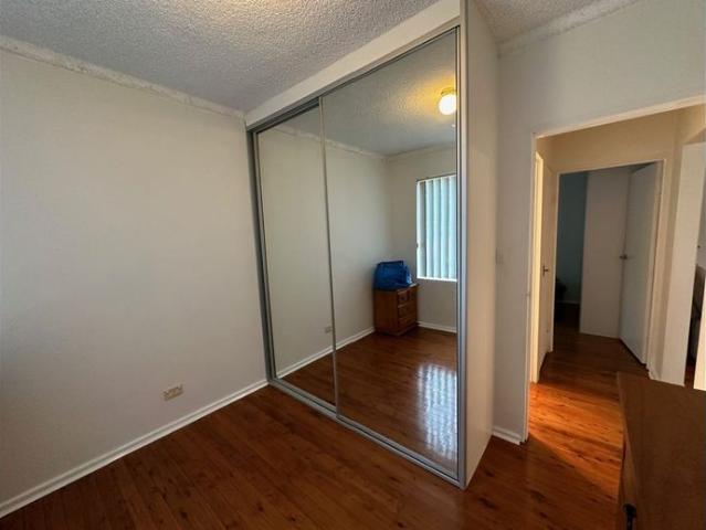 Easy access ground floor unit, within walking distance of all local services