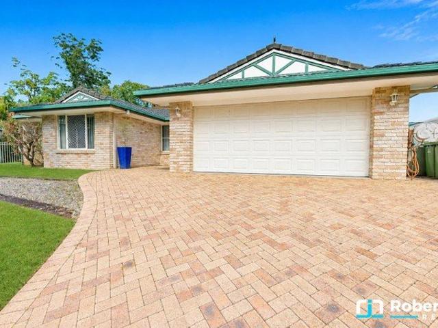 Easy and Spacious Living in a Great Location!