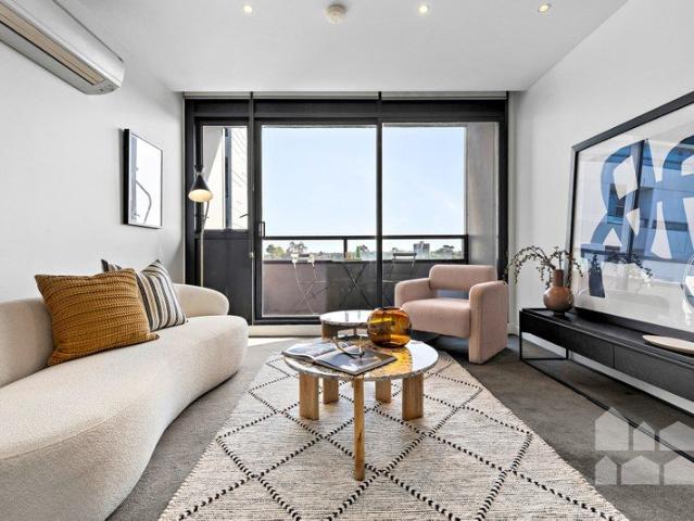 Easy apartment living, superb city fringe lifestyle