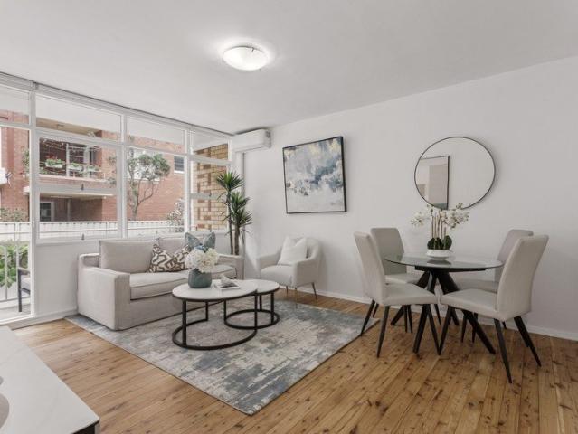 Easy apartment living right by Brighton's best beach