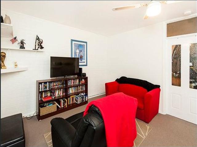 Easy, Breezy & Ready to Move in. 3 Month Short Term Lease!