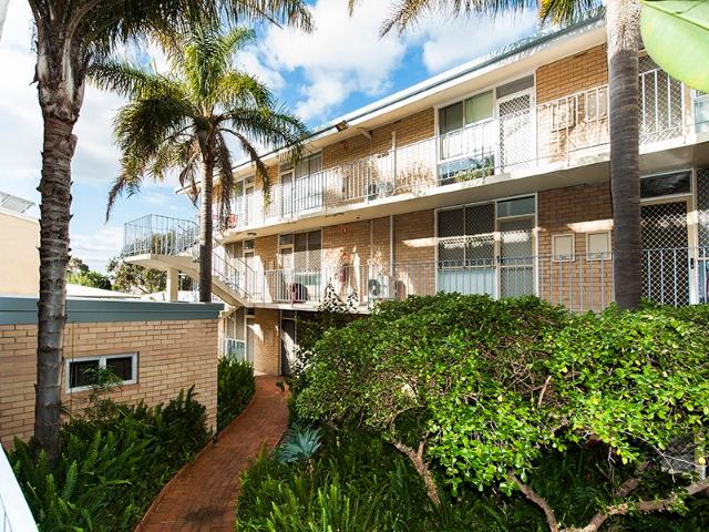 Easy, Breezy & Ready to Move in. 3 Month Short Term Lease!