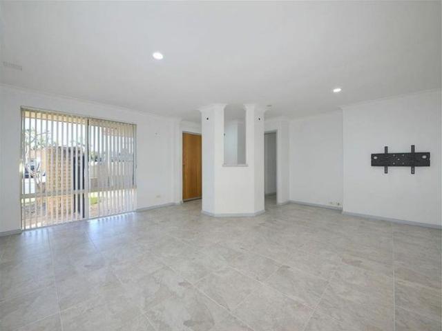 Easy Care 3x1 Home in a Prime Kinross Location