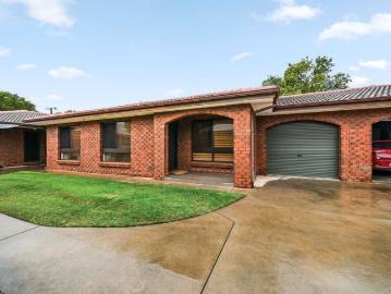 Easy Care Charm in Camden Park's Cosmopolitan Epicentre