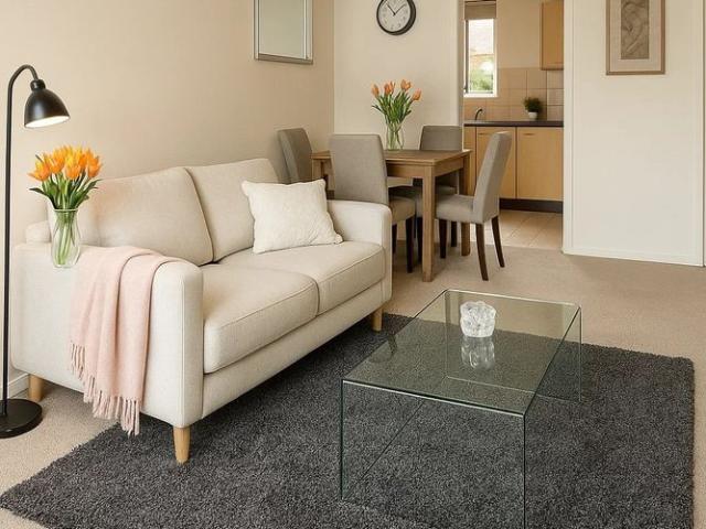 Easy Care Ground Floor 2 bedroom apartment in lifestyle location