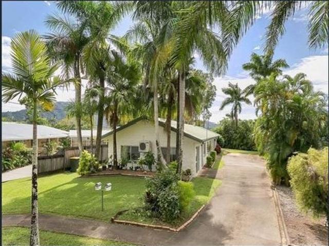 Easy Care Duplex Living in the Heart of Whitfield