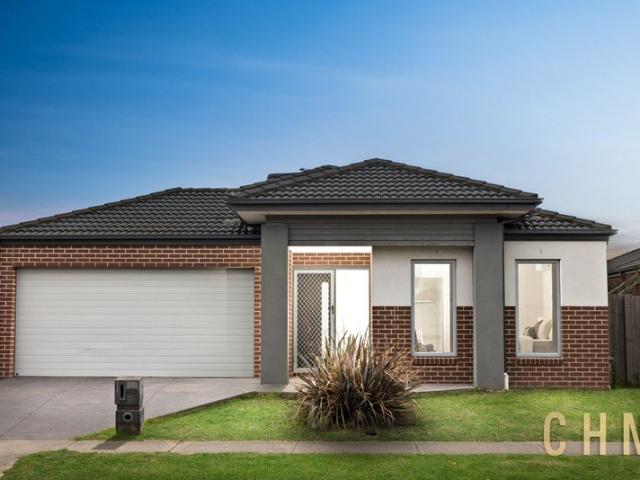 Easy Care Family Living Opposite the Best of Saltwater Coast